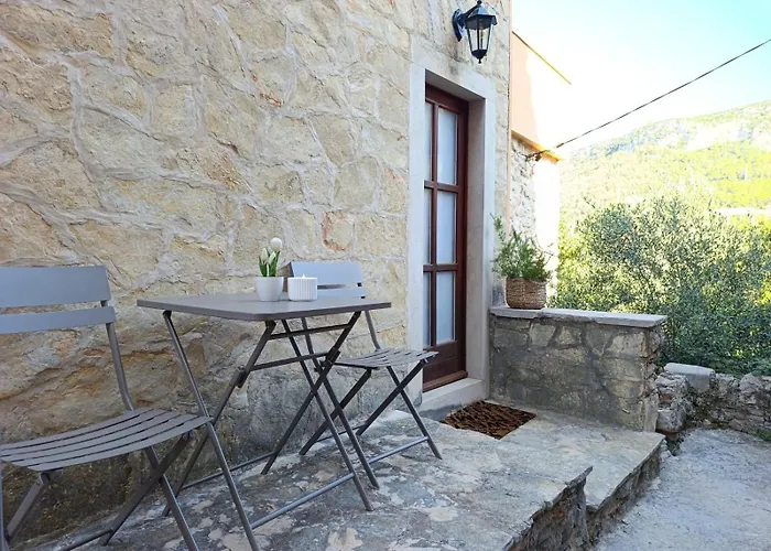 Porat Pitve Holiday home