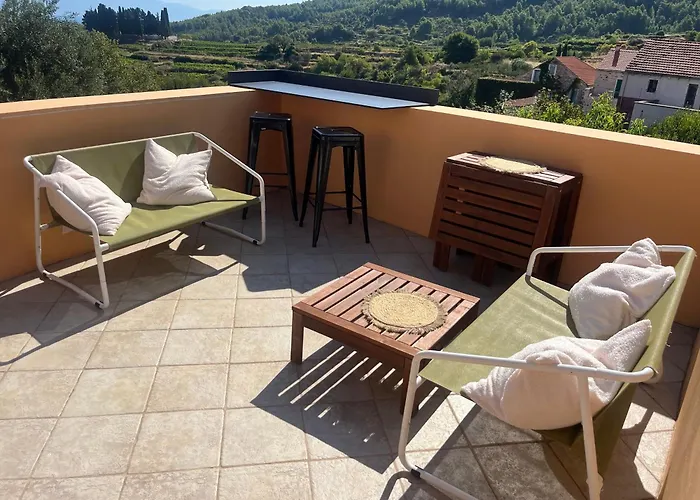 Porat Pitve Holiday home