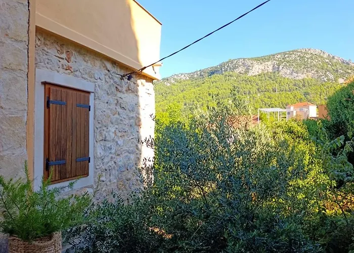 Nyaraló Porat Pitve Jelsa